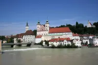 Vitus Steyr Hotel & Spa Suites Hotels in Garsten