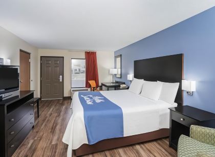 Days Inn by Wyndham Clarksville North