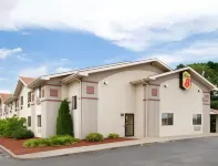 Super 8 by Wyndham Lewisburg Hotels in Lewisburg
