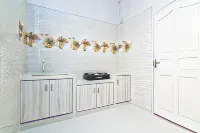RedDoorz Syariah Near Tanjung Pinang City Center