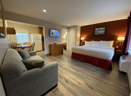 Sahara Courtyard Inn & Suites Osoyoos