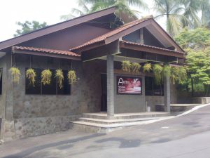 Moro Seneng Hotel and Resort