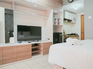 Simply Modern Studio Apartment at Centro City Residence