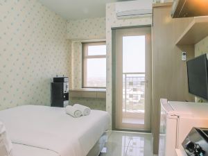 Cozy Stay Studio at Springlake Summarecon Bekasi Apartment