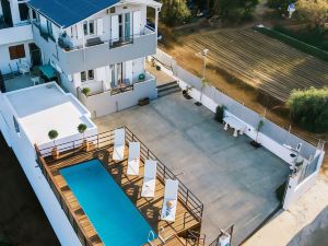 Ammira Mare Maisonette Near Sea with Pool