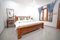 Spacious Family-Friendly Villa with Swimming Pool