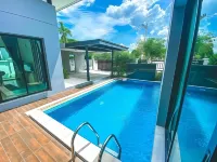 Royal Sammuk Villa Hotels in Chon Buri