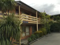 埃森頓汽車旅館 莫尼塘住宿飯店
