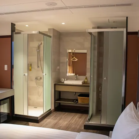 Q21 Hotel