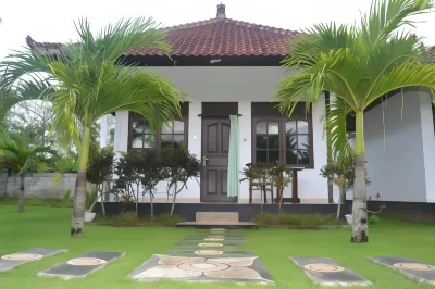 Taman Asih Bingin Homestay Hotels near Medewi Beach