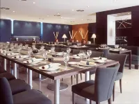 巴達霍斯萬豪AC酒店 - 早餐