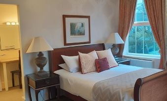 The Lodge - Housity