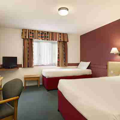 Days Inn by Wyndham Bradford M62 Rooms