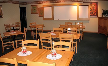 Country Inn & Suites by Radisson, Holland, MI - Housity
