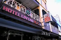 Lintas Plaza Hotel Hotel in zona State Archives