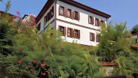 Çamlıca Konak Çarsı Hotels in Akçasu Mahallesi