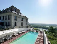 Domaine de la Corniche Hotels in Vienne-en-Arthies