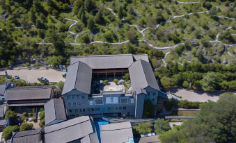 Cunshi Manor