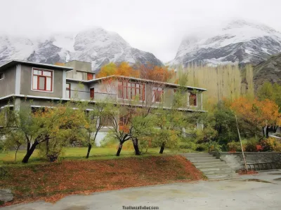 Triple One Hotel Hoteles cerca de Valle de Hunza