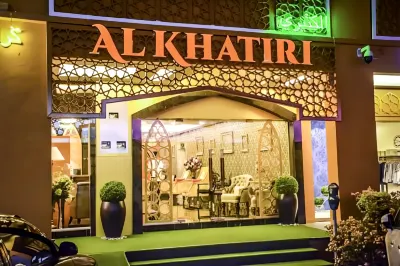 Al Khatiri Hotel فنادق في Lundang
