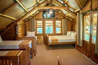 Taman Wisata Bougenville Hotels in Cimaung