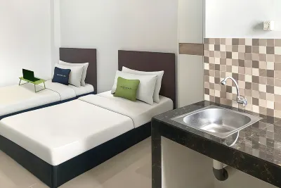 Urbanview Hotel Juanda Kota Agung by RedDoorz Các khách sạn ở Pardasuka