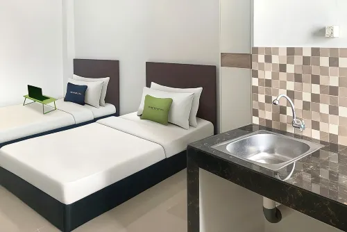 Urbanview Hotel Juanda Kota Agung by RedDoorz Hotel di Gisting