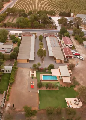 Angaston Vineyards Motel Hotels in 