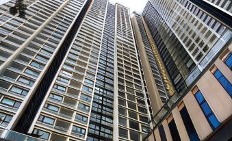 3. 럭셔리 아파트먼..