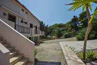 Marilena Apartments Hotels in Votsi