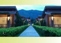 Bromo Terrace Hotel فنادق في Sukapura