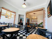 Hotel Casa Aure Hotels in Estacion Central