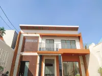 RedDoorz Syariah Near Alun Alun Tegal 2 Hôtels à : West Tegal