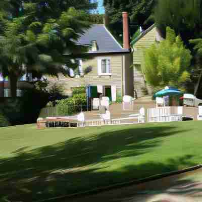 Hôtel Restaurant du Château Hotel Exterior