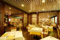 Hotel Maxim - breakfast