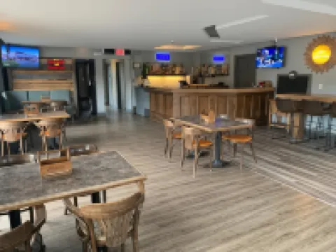 斯通豪斯汽車旅館及餐廳 特魯羅酒店