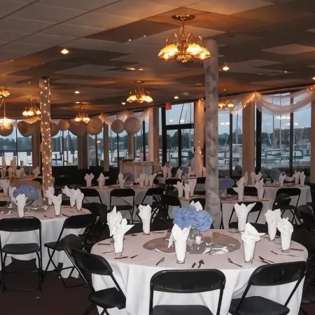 BridgePointe Hotel & Marina
