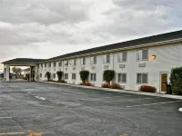 Rory & Ryan Inn Hotels near Safeway