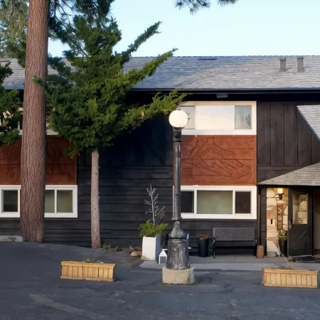Sierra Blue Hotel & Swim Club