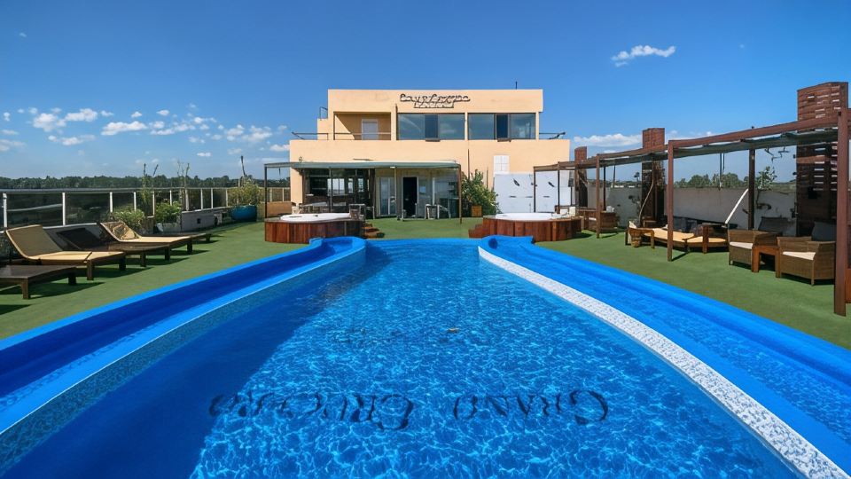 Grand Crucero Hotel