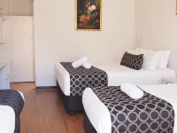 Queanbeyan Motel Ξενοδοχεία στην πόλη Κουινμπέγιαν