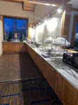 Howard Johnson by Wyndham Merrillville - breakfast