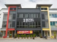 1 Hotel Signature Hotels near Pantai Saujana