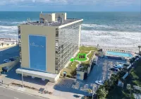 Beach 🏝️ Retreat - Ocean 🌊 front Pool & Tiki Bar 🍹