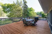 Updated 3 bed + office ranch home close to Downtown Madison