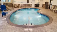 Sleep Inn & Suites Belmont - St. Clairsville - С бассейном