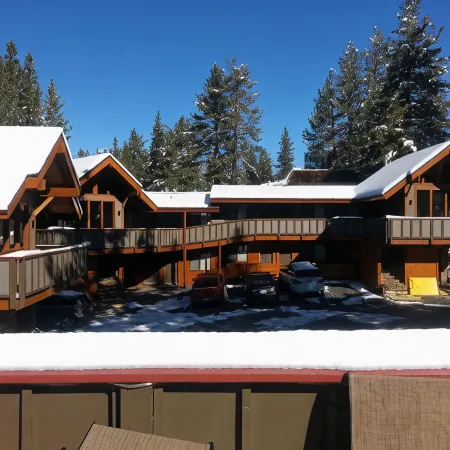 Gondola Lodge TahoeBeach Club
