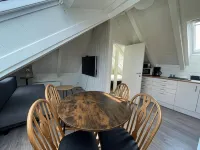 Stunning Hilltop Nest Unparalleled Views at Bnb Ap 17