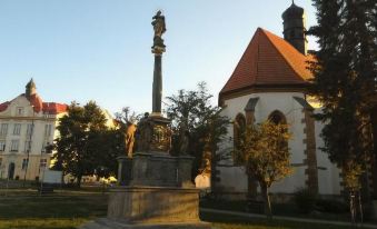 Penzion a Restaurace Na Jízdárně