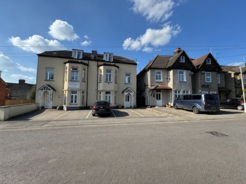 Brentwood Guest House Hotel